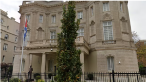 EEUU calificó de inaceptable el ataque a la embajada cubana en Washington