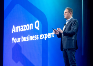 Amazon lanzó chatbot de inteligencia artificial llamado “Q” y destinado a empresas