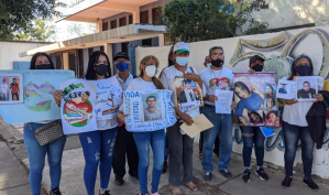 Familiares de balseros venezolanos desaparecidos identifican lancha hallada con un cuerpo en Colombia