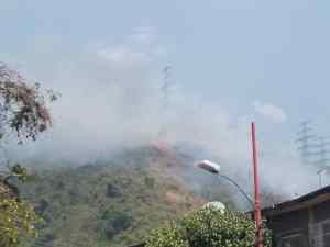 Incendio forestal se registró en El Ávila a la altura de Maripérez este #19Feb (Imágenes)