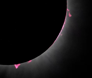 El misterio detrás de los puntos rojos vistos durante el eclipse solar del #8Abr